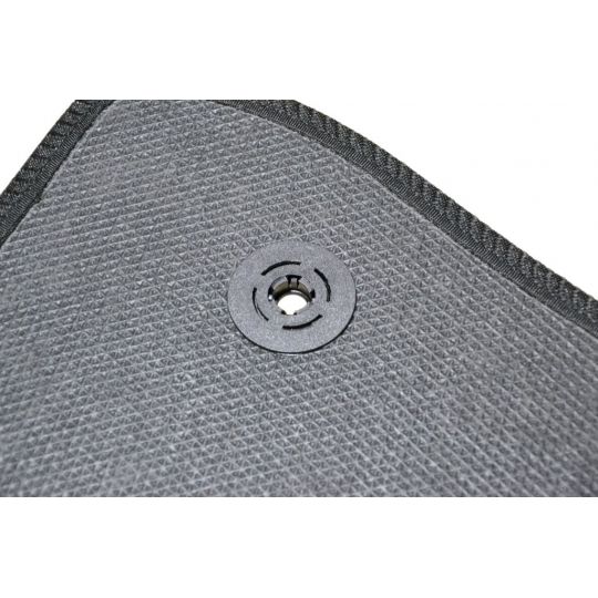 AVTM Коврики в салон текстильные Audi A6 C5 '97-04 Черные (Комплект 5шт.) AVTM Коврики в салон текстильные Audi A6 C5 '97-04 Черные (Комплект 5шт.)