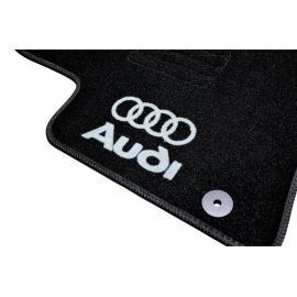 AVTM Коврики в салон текстильные Audi Q7 I '05-15 Черные (Комплект 5шт.)