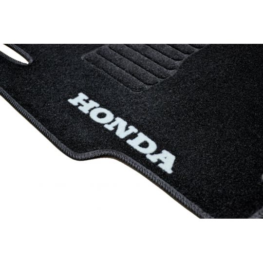 AVTM Коврики в салон текстильные Honda Accord VII '02-08 Черные (Комплект 5шт.) AVTM Коврики в салон текстильные Honda Accord VII '02-08 Черные (Комплект 5шт.)