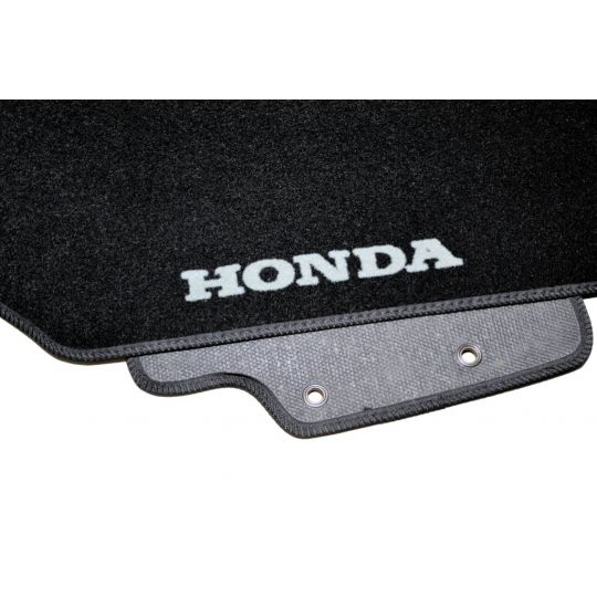 AVTM Коврики в салон текстильные Honda Accord VII '02-08 Черные (Комплект 5шт.) AVTM Коврики в салон текстильные Honda Accord VII '02-08 Черные (Комплект 5шт.)