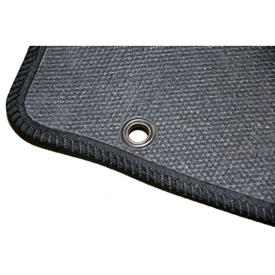 AVTM Коврики в салон текстильные Honda CR-V III '06-11 Черные (Комплект 3шт.) AVTM Коврики в салон текстильные Honda CR-V III '06-11 Черные (Комплект 3шт.)