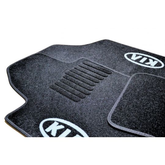 AVTM Коврики в салон текстильные Kia Cee'd I '06-12 Черные (Комплект 5шт.) AVTM Коврики в салон текстильные Kia Cee'd I '06-12 Черные (Комплект 5шт.)