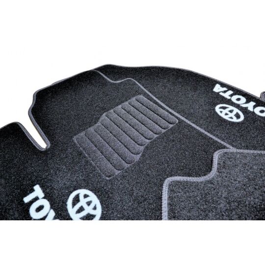 AVTM Коврики в салон текстильные Toyota Auris I '07-12 Черные (Комплект 5шт.)