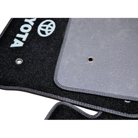 AVTM Коврики в салон текстильные Toyota Land Cruiser 200 '07- Черные (Комплект 3шт.) AVTM Коврики в салон текстильные Toyota Land Cruiser 200 '07- Черные (Комплект 3шт.)