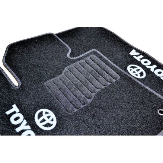 AVTM Коврики в салон текстильные Toyota Land Cruiser 200 '07- Черные (Комплект 3шт.) AVTM Коврики в салон текстильные Toyota Land Cruiser 200 '07- Черные (Комплект 3шт.)
