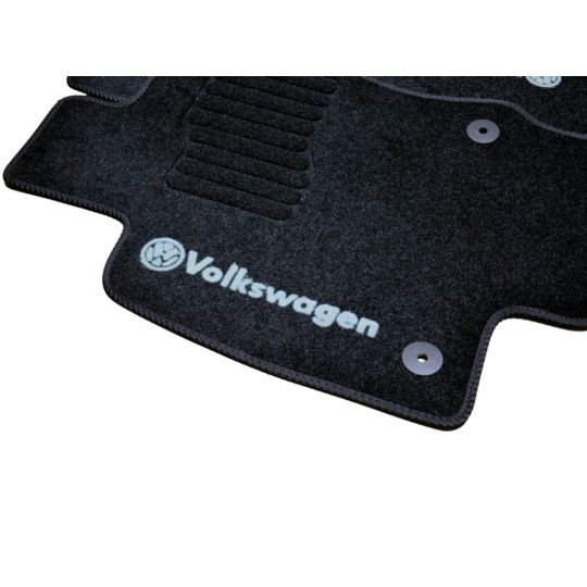 AVTM Коврики в салон текстильные Volkswagen Passat B8 '14- седан Черные (Комплект 5шт.)