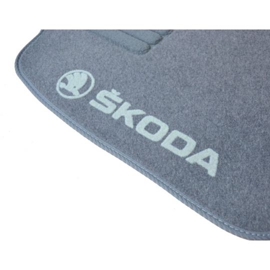 AVTM Коврики в салон текстильные Skoda Superb I '01-08 Серые (Комплект 5шт.) AVTM Коврики в салон текстильные Skoda Superb I '01-08 Серые (Комплект 5шт.)