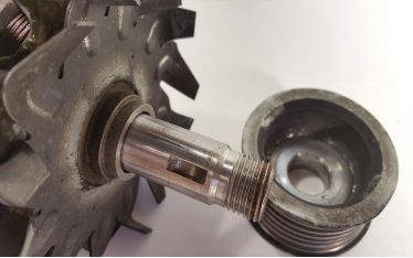 Как открутить прикипевший болт или гайку