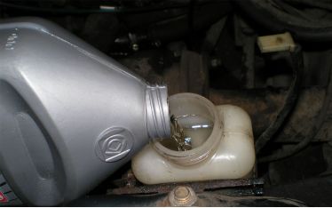 Можно ли смешивать разные тормозные жидкости Можно ли смешивать разные тормозные жидкости