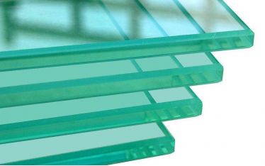 В чем разница между калеными стеклами и триплекс В чем разница между калеными стеклами и триплекс