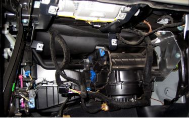 Зачем нужен адсорбер в машине?