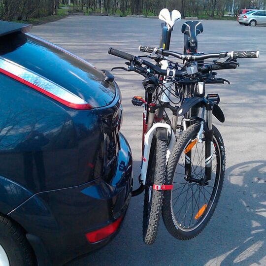 Amos АМ7606 Багажник для перевозки велосипедов на фаркоп Amos АМ7606 Багажник для перевозки велосипедов на фаркоп