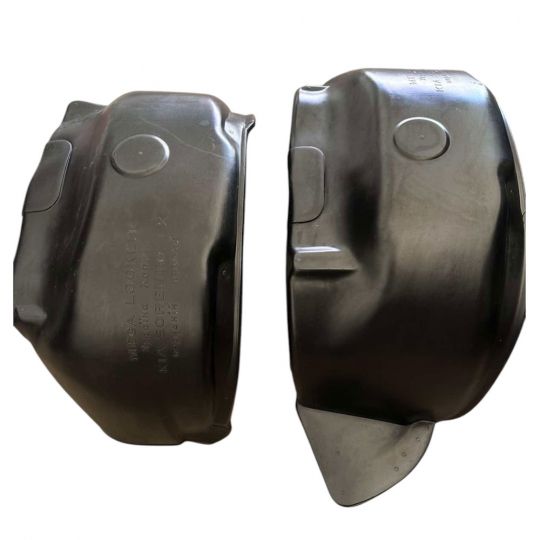 MEGA LOCKER Подкрылки передние на KIA Sorento I '02-09 (Комплект 2 шт.) MEGA LOCKER Подкрылки передние на KIA Sorento I '02-09 (Комплект 2 шт.)