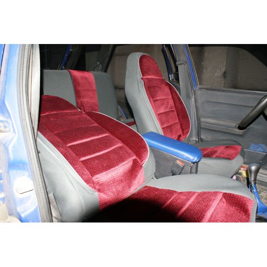 Чехлы в салон Пилот универсальные (комплект)