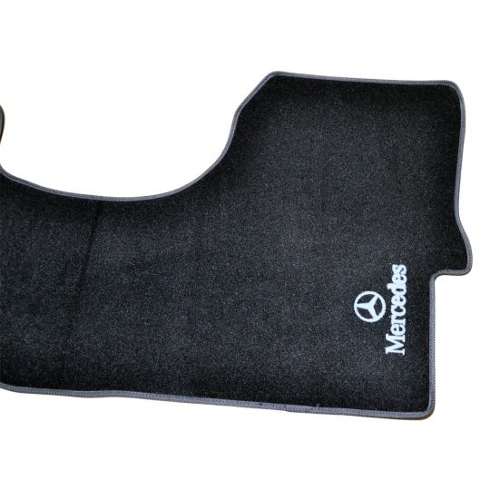 AVTM Коврики в салон текстильные Mercedes-Benz Sprinter W906 '06- Черные (Комплект 1шт.) AVTM Коврики в салон текстильные Mercedes-Benz Sprinter W906 '06- Черные (Комплект 1шт.)