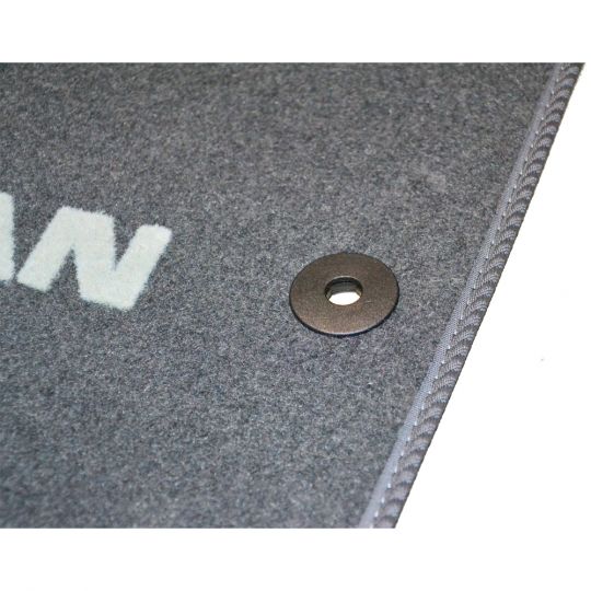 AVTM Коврики в салон текстильные Nissan Juke I '10-19 МКП Серые (Комплект 5шт.) AVTM Коврики в салон текстильные Nissan Juke I '10-19 МКП Серые (Комплект 5шт.)