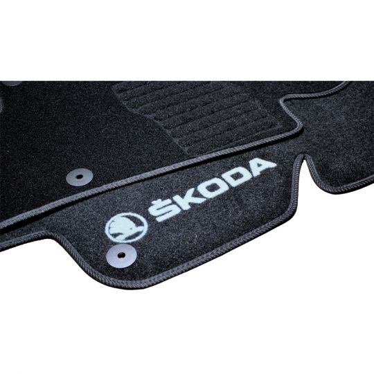 AVTM Коврики в салон текстильные Skoda Superb II '08- Черные (Комплект 5шт.)