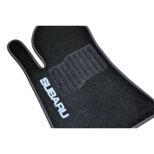 AVTM Коврики в салон текстильные Subaru Forester II '02-08 Черные (Комплект 5шт.) AVTM Коврики в салон текстильные Subaru Forester II '02-08 Черные (Комплект 5шт.)