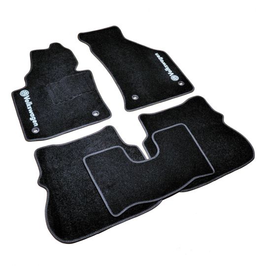 AVTM Коврики в салон текстильные Volkswagen Caddy III '04- Черные (Комплект 5шт.) AVTM Коврики в салон текстильные Volkswagen Caddy III '04- Черные (Комплект 5шт.)