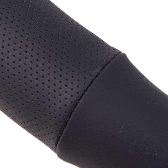 Штурмовик Оплетка на руль (каркасная) Ш-191111, размер L, Кожзам черный Штурмовик Оплетка на руль (каркасная) Ш-191111, размер L, Кожзам черный