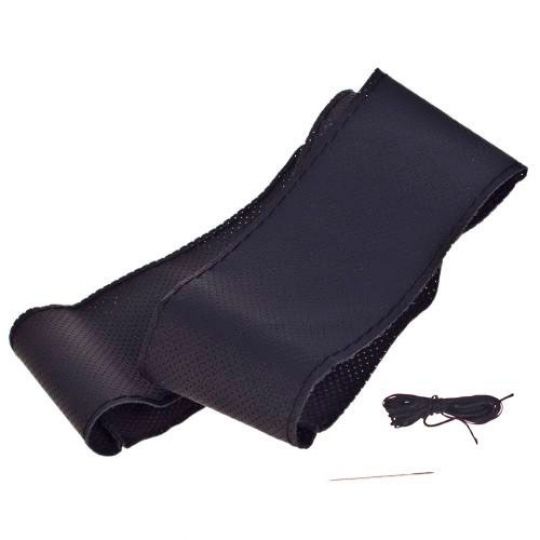 Vitol Оплетка на руль обшиваемая VSF-H68/4 (4 шва), размер M, перфорированная кожа Черная Vitol Оплетка на руль обшиваемая VSF-H68/4 (4 шва), размер M, перфорированная кожа Черная