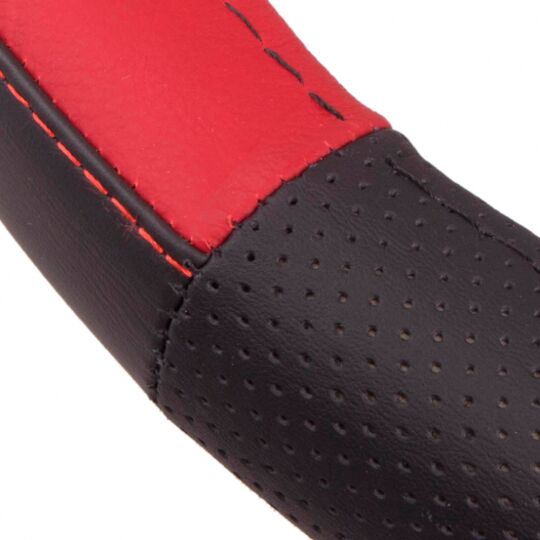 Voin Оплетка на руль (каркасная) VLOD-L2031 BK/RD, размер M, БО, Перфорированная кожа Черно-красная Voin Оплетка на руль (каркасная) VLOD-L2031 BK/RD, размер M, БО, Перфорированная кожа Черно-красная