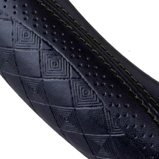 Voin Оплетка на руль (каркасная) VLOD-L2170 BK, размер M, БО, Перфорированная кожа Черная Voin Оплетка на руль (каркасная) VLOD-L2170 BK, размер M, БО, Перфорированная кожа Черная