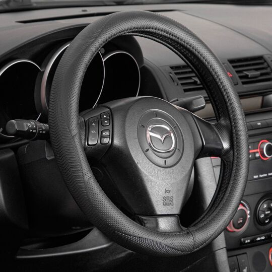 Voin Оплетка на руль (каркасная) VLOD-L949, размер M, БО, Перфорированная кожа Черная