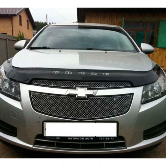 VipTuning Chevrolet Cruze II '08- Дефлектор капота "мухобойка"