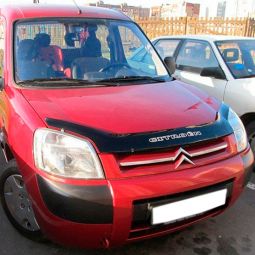 VipTuning Citroen Berlingo I '02-09 Дефлектор капота "мухобойка"