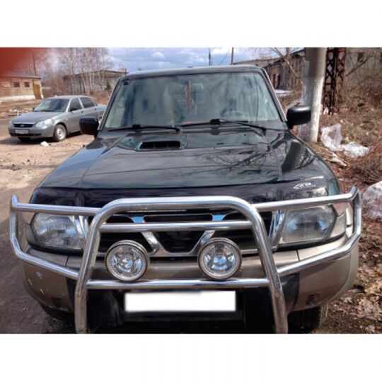 VipTuning Nissan Patrol (Y61) '97-03 Дефлектор капота "мухобойка"