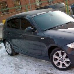COBRA TUNING Дефлекторы окон на BMW 1 (E87) '04-11 (накладные)
