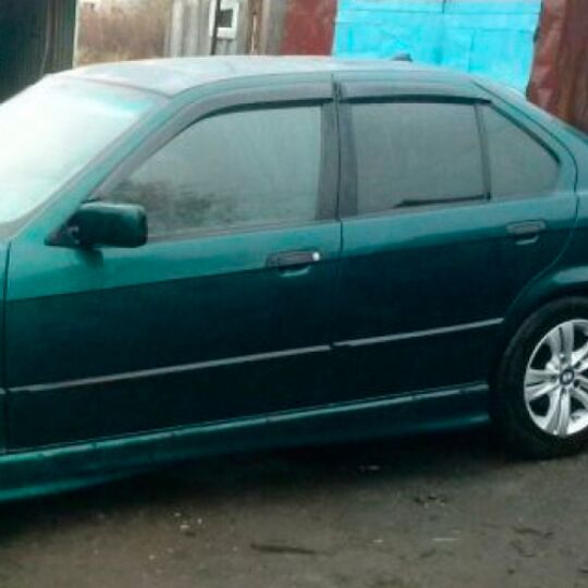 COBRA TUNING Дефлекторы окон на BMW 3 (E36) '90-98 седан (накладные) COBRA TUNING Дефлекторы окон на BMW 3 (E36) '90-98 седан (накладные)