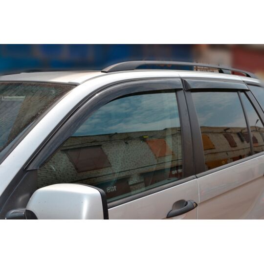 COBRA TUNING Дефлекторы окон на BMW X5 (E53) '99-06 (накладные)