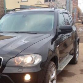 COBRA TUNING Дефлекторы окон на BMW X5 (E70) '06-13 (накладные)