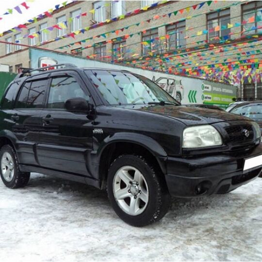 COBRA TUNING Дефлекторы окон на Chevrolet Tracker II '98-05 5d (накладные) COBRA TUNING Дефлекторы окон на Chevrolet Tracker II '98-05 5d (накладные)