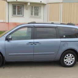 COBRA TUNING Дефлекторы окон на Kia Carnival II '06-14 (накладные)