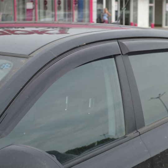 COBRA TUNING Дефлекторы окон на Kia Cee'd I '06-12 хэтчбек 5d (накладные)