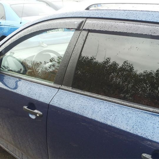 COBRA TUNING Дефлекторы окон на Kia Cee'd I '06-12 универсал (накладные) COBRA TUNING Дефлекторы окон на Kia Cee'd I '06-12 универсал (накладные)