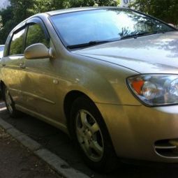 COBRA TUNING Дефлекторы окон на Kia Cerato I '04-08 хэтчбек 5d (накладные)