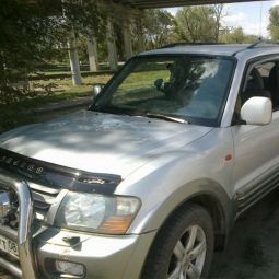 COBRA TUNING Дефлекторы окон на Mitsubishi Pajero III '99-06 3d (накладные)