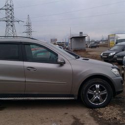 COBRA TUNING Дефлекторы окон на Mercedes-Benz M-Class (W164) '05-11 (накладные)