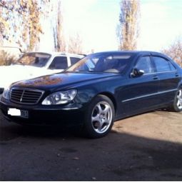 COBRA TUNING Дефлекторы окон на Mercedes-Benz S-Class (W220) '98-05 long (накладные)