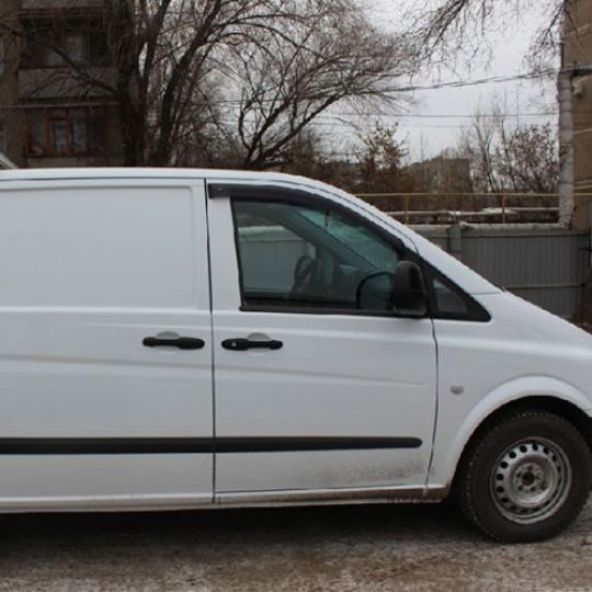COBRA TUNING Дефлекторы окон на Mercedes-Benz Vito (W639) '03-14 (накладные)