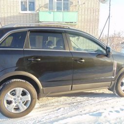 COBRA TUNING Дефлекторы окон на Opel Antara '10- (накладные) COBRA TUNING Дефлекторы окон на Opel Antara '10- (накладные)