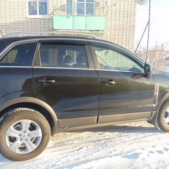 COBRA TUNING Дефлекторы окон на Opel Antara '10- (накладные)