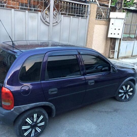 COBRA TUNING Дефлекторы окон на Opel Corsa B '93-00 (накладные)