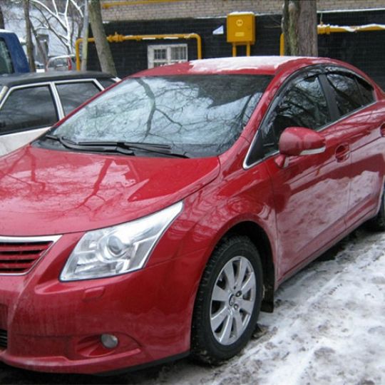 COBRA TUNING Дефлекторы окон на Toyota Avensis (T27) '09- седан (накладные)