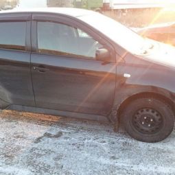 COBRA TUNING Дефлекторы окон на Toyota Ist (XP60) '02-07 (накладные)