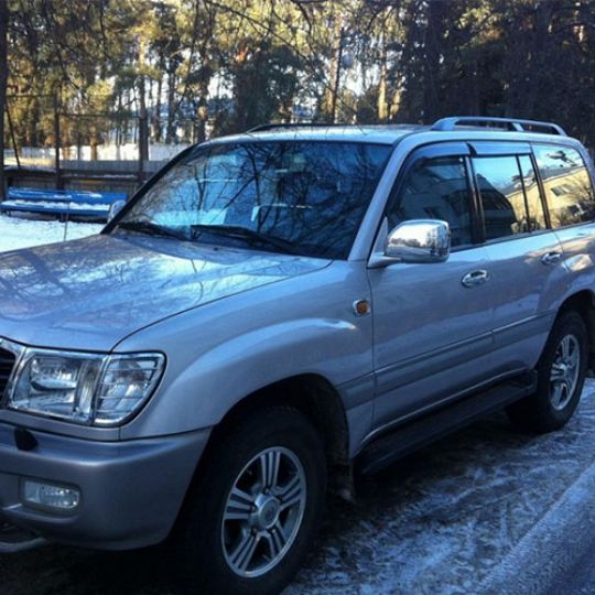 COBRA TUNING Дефлекторы окон на Toyota Land Cruiser (100) '98-07 5d (накладные) COBRA TUNING Дефлекторы окон на Toyota Land Cruiser (100) '98-07 5d (накладные)